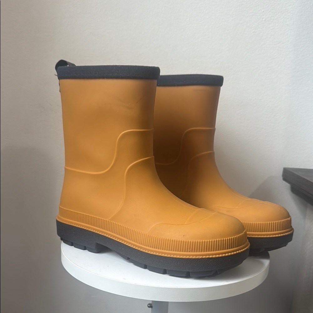 Zara Kids Ochre Yellow Waterproof Rubber Rain Boots